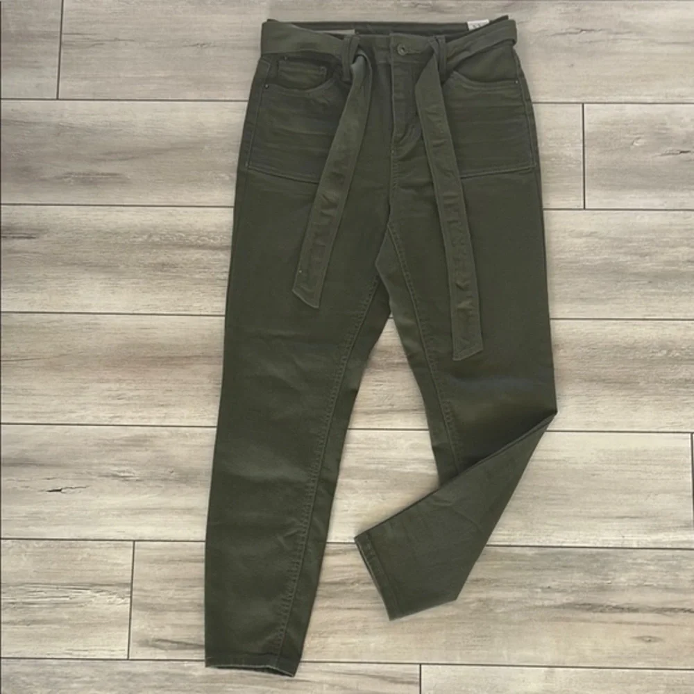 Vanilla Star high rise green belted jeans size 29